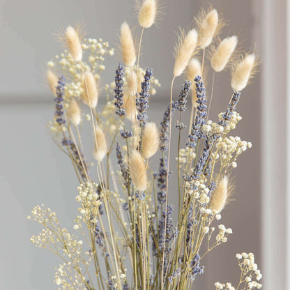 Lavender Dreams: Dried flower bouquet in beige-purple