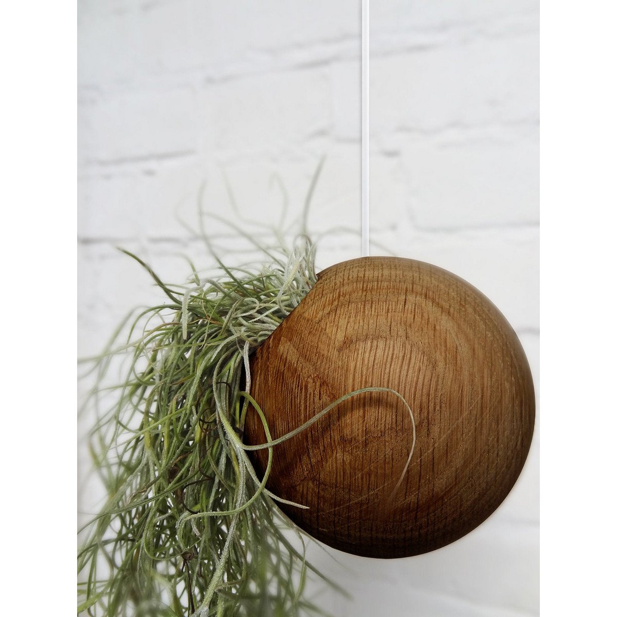 Hanging Ball - Dark Oak