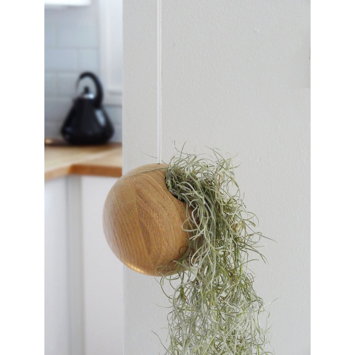 Hanging ball - Light Oak