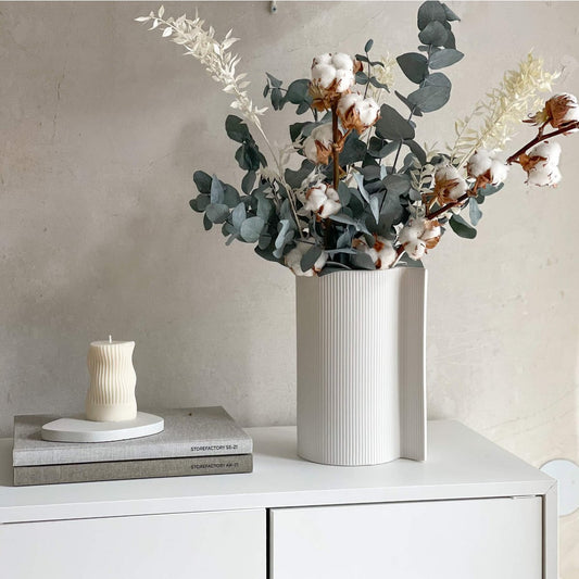 Cotton Breeze: Droogbloemenboeket met eucalyptus en katoen