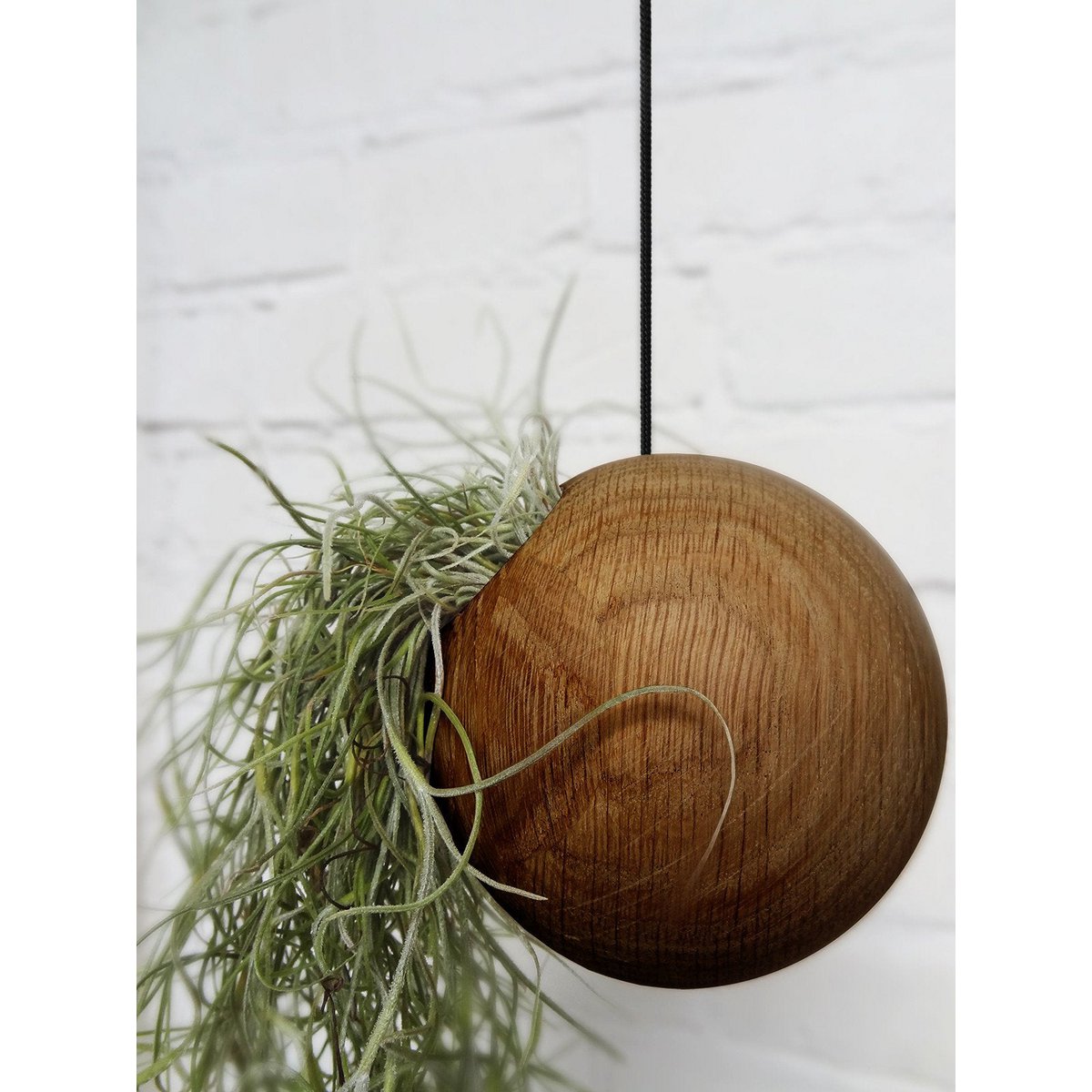 Hanging Ball - Dark Oak