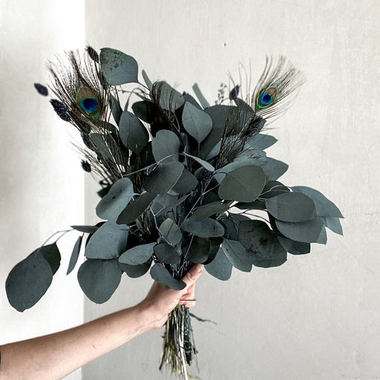 Dried flower bouquet Eucalyptus Blue Sky